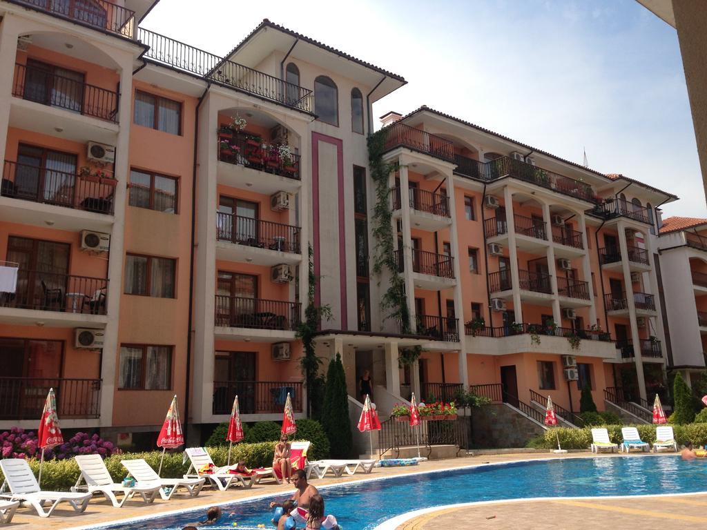 Gardenia Apartments Primorsko Exterior photo